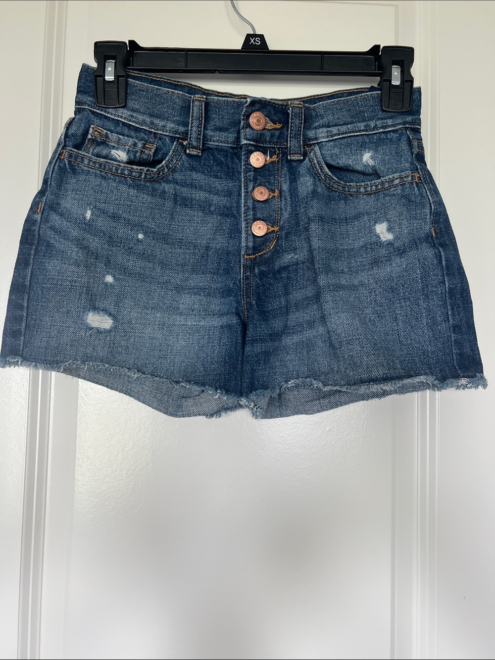 Old Navy Distressed Denim Shorts in Blue